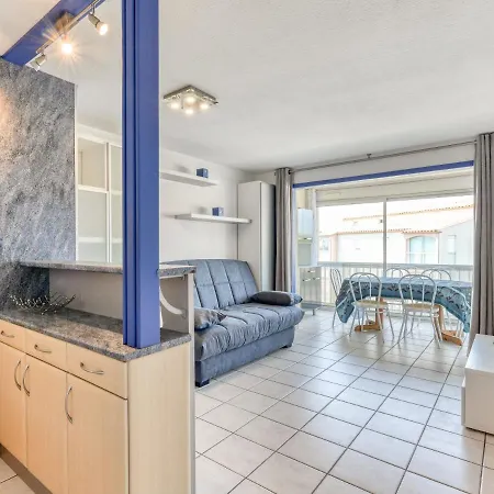 Διαμέρισμα 1 Bedroom Apartment For 4 *