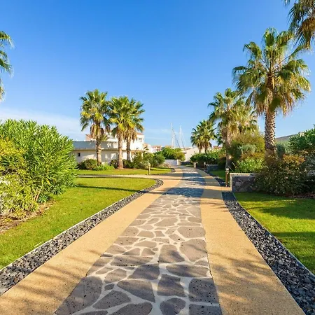 Διαμέρισμα 1 Bedroom Apartment For 4